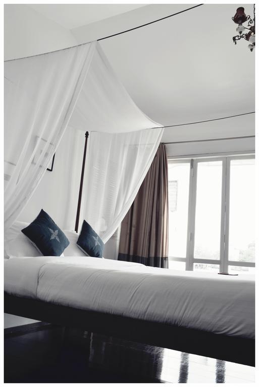 Ibrik Resort By The River Bangkok Buitenkant foto