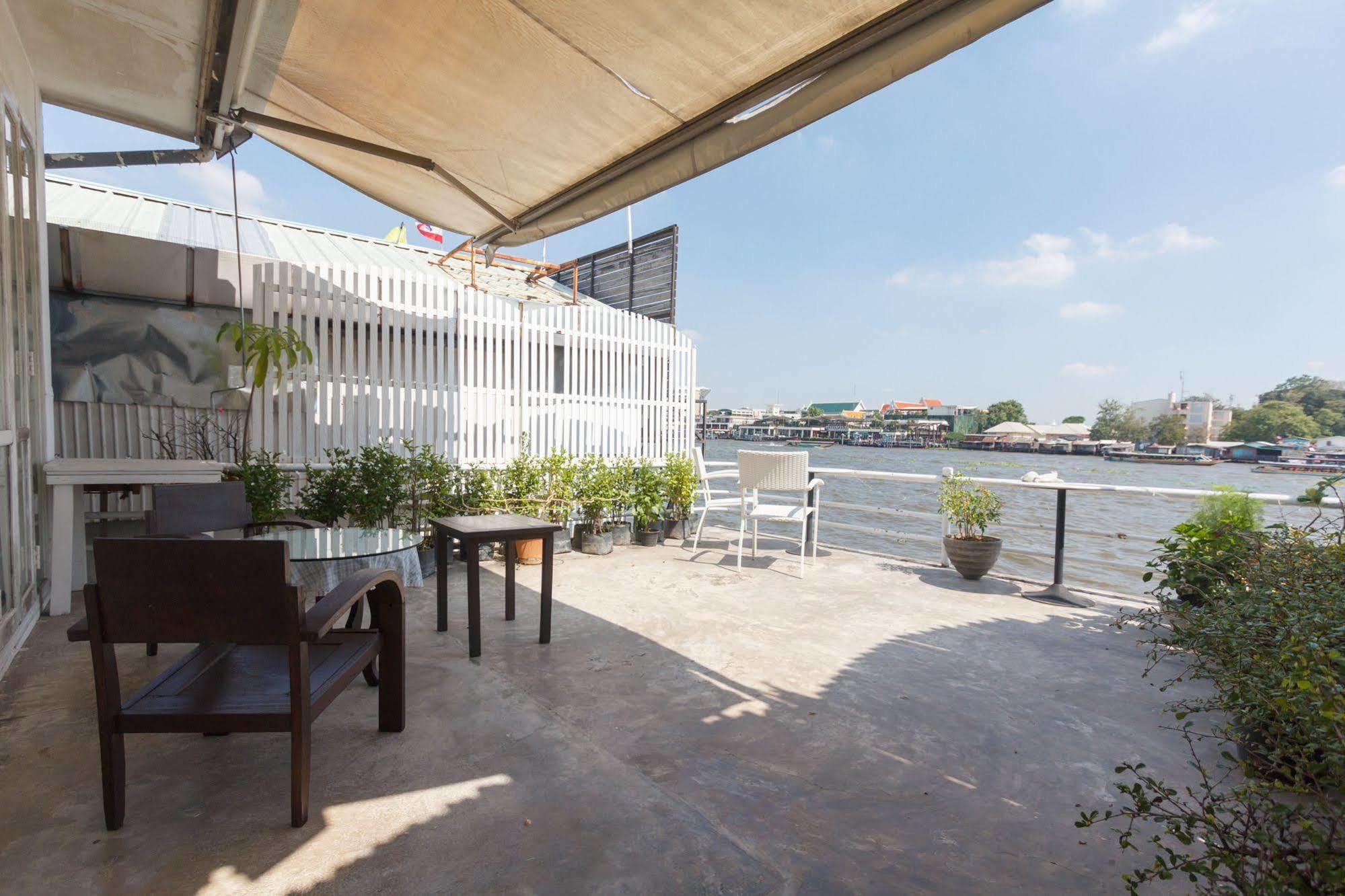 Ibrik Resort By The River Bangkok Buitenkant foto
