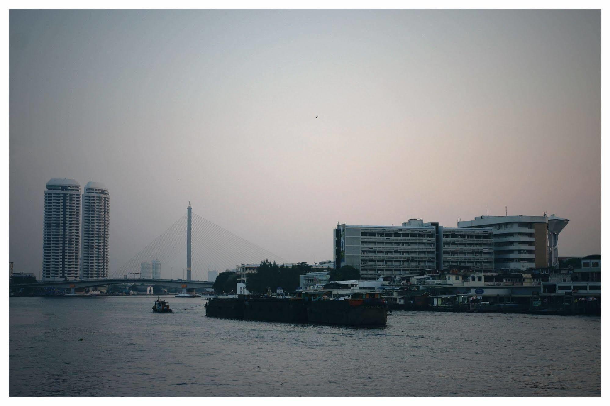 Ibrik Resort By The River Bangkok Buitenkant foto