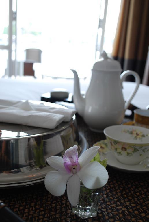 Ibrik Resort By The River Bangkok Buitenkant foto